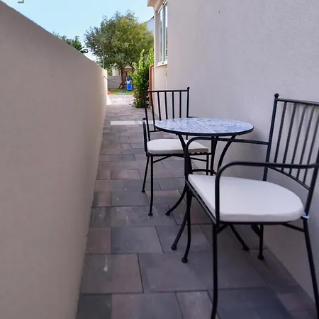 Kristijan Apartament *